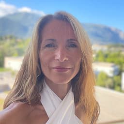 A portrait of Sarah Lawrie